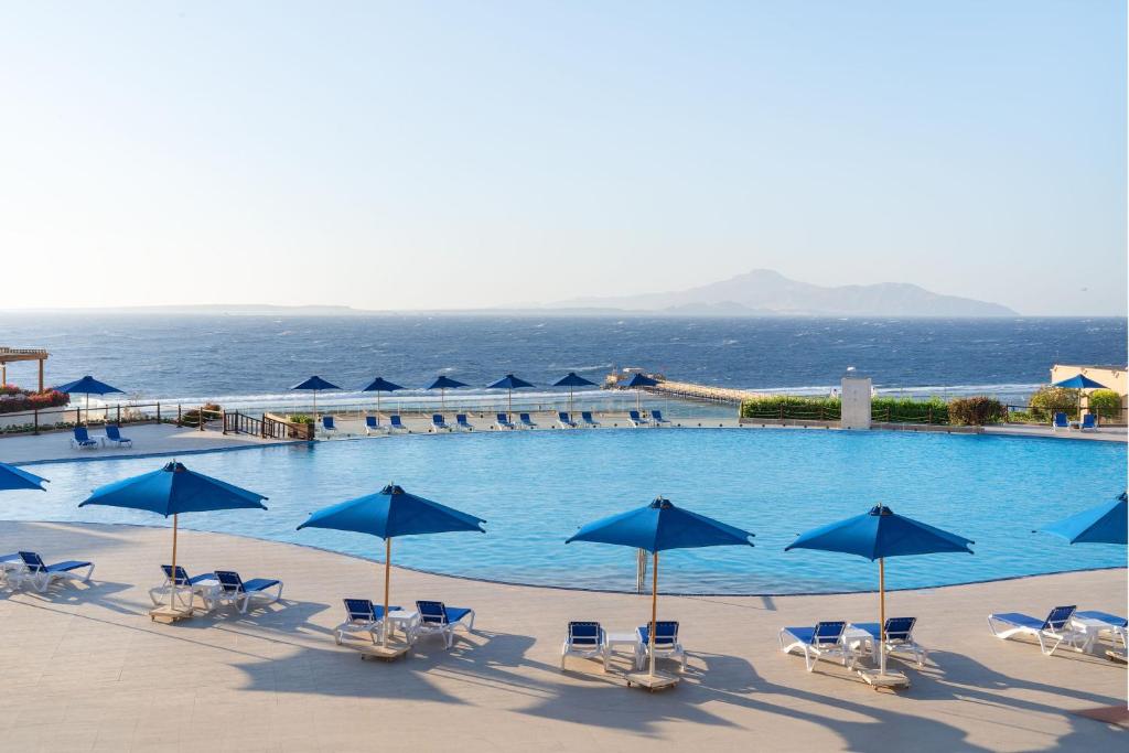 CLEOPATRA LUXURY RESORT SHARM 